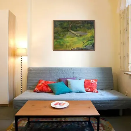 Supercute Mini House In The Center Apartment